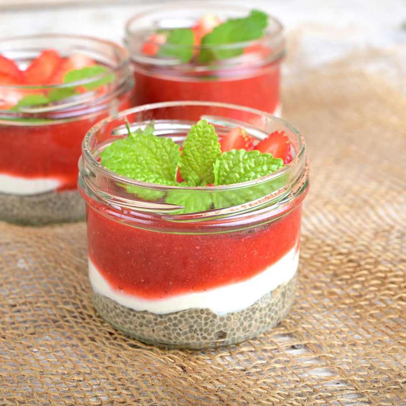 Chia-Erdbeer-Tiramisu